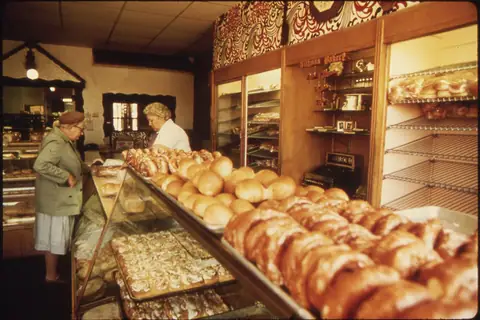 Idle Hands Shop and Bakery photo 3
